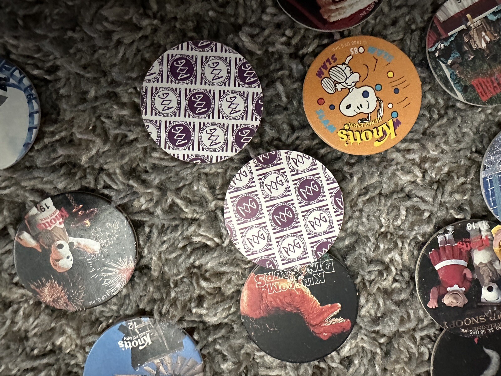 Knott’s Berry Farm World Pog Federation Snoopy Attractions Lot of 28