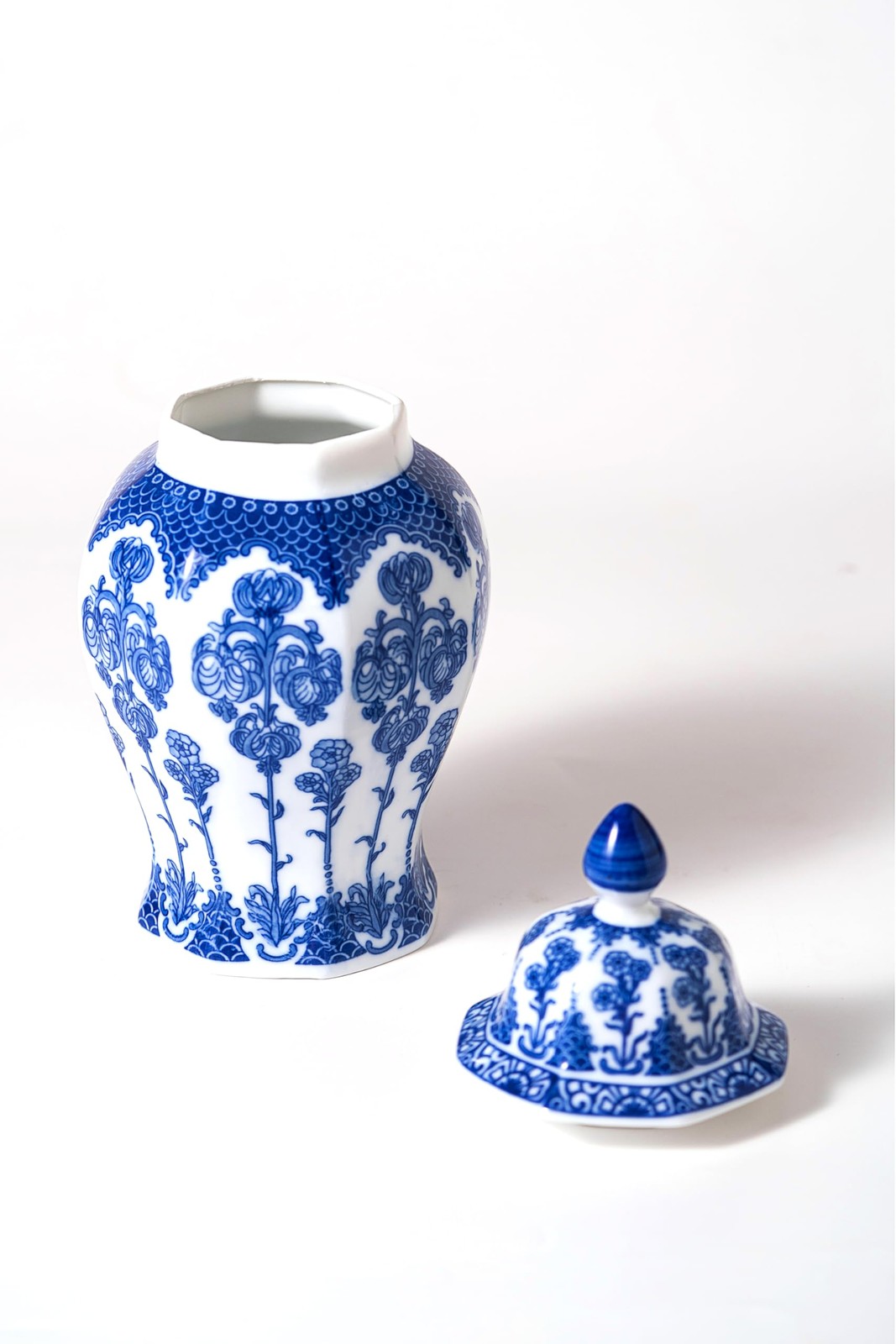 Blue and White Ginger Jar, Ceramic Chinoiserie Decorative Jars for 10″H,