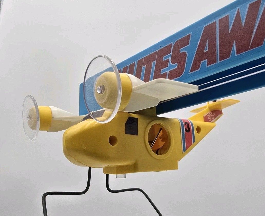 Vintage Gabriel Chutes Away Air-Rescue Target Game 1977 Box Parts Repair Read!