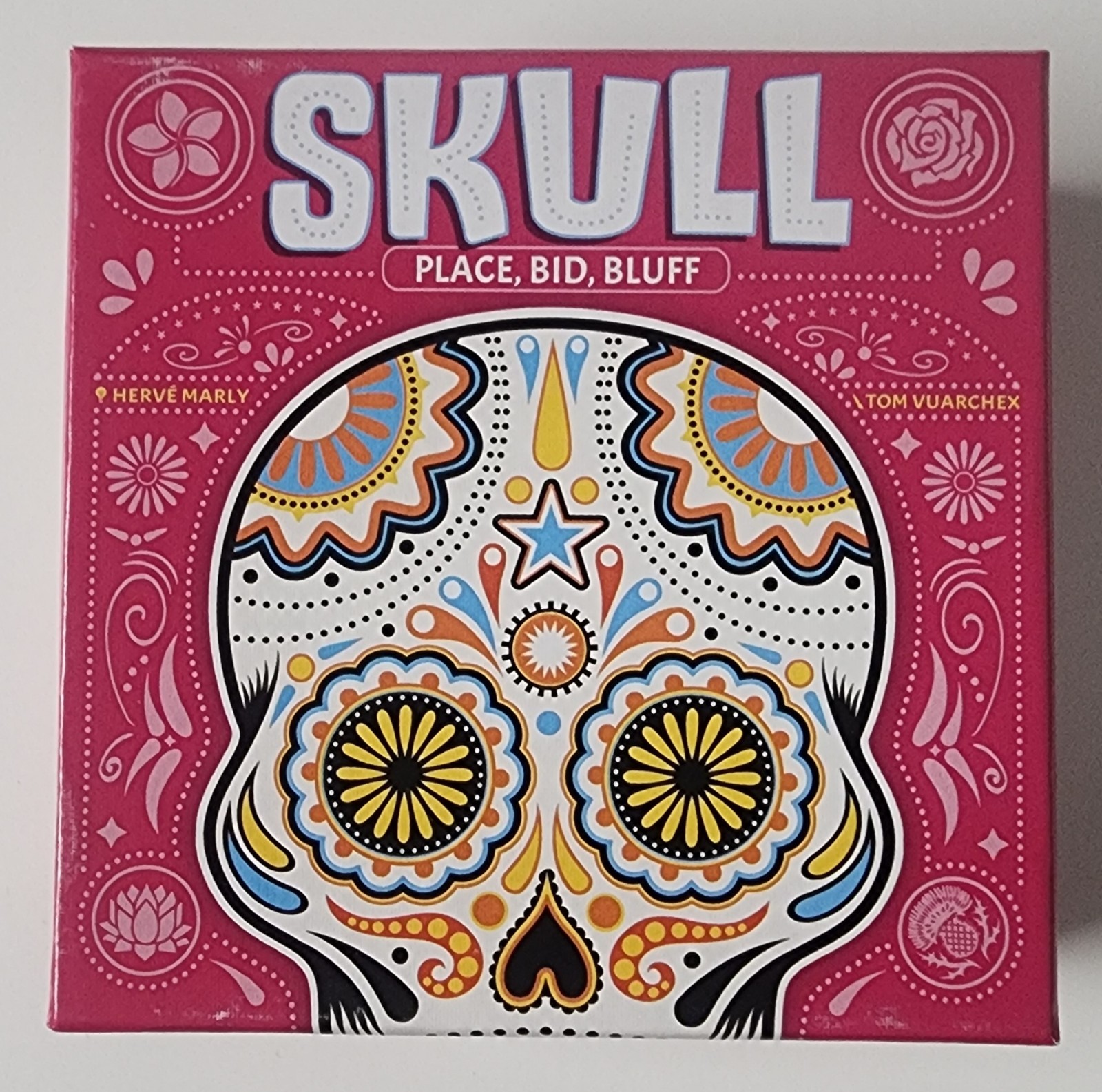 Skull Family Board Game for Ages 10 and up, from Asmodee New W/ Fast Shipping!