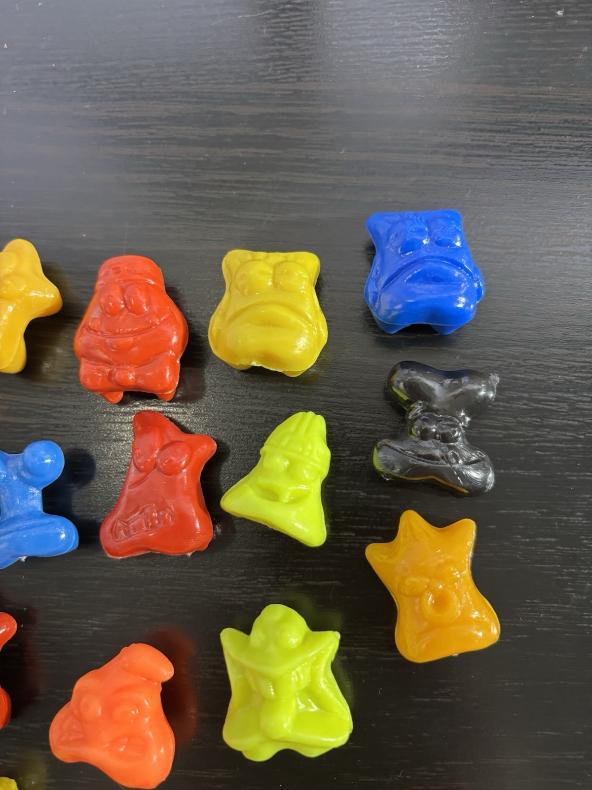 Gogo’s Crazy Bones Lot of 61 Neon Mixed Series Black White Glitter 57 10 37 18