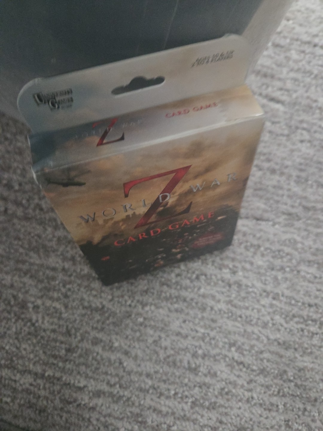 World War Z 2014 Card Game “Survive the Deadly Zombie Pandemic” NEW IN BOX
