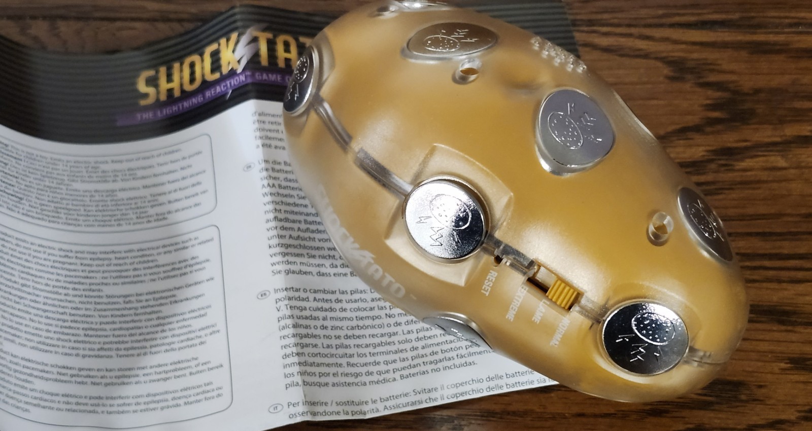 Rare Paladone Shocktato The Lighting Reaction Game 2+Players 14+ W/ Instructions