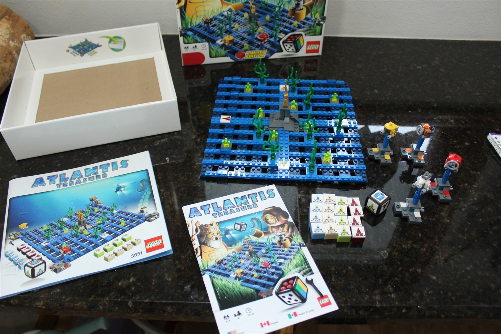 2010 Lego Limited Edition Atlantis Treasure Building Game Set #3851 2-4 Players
