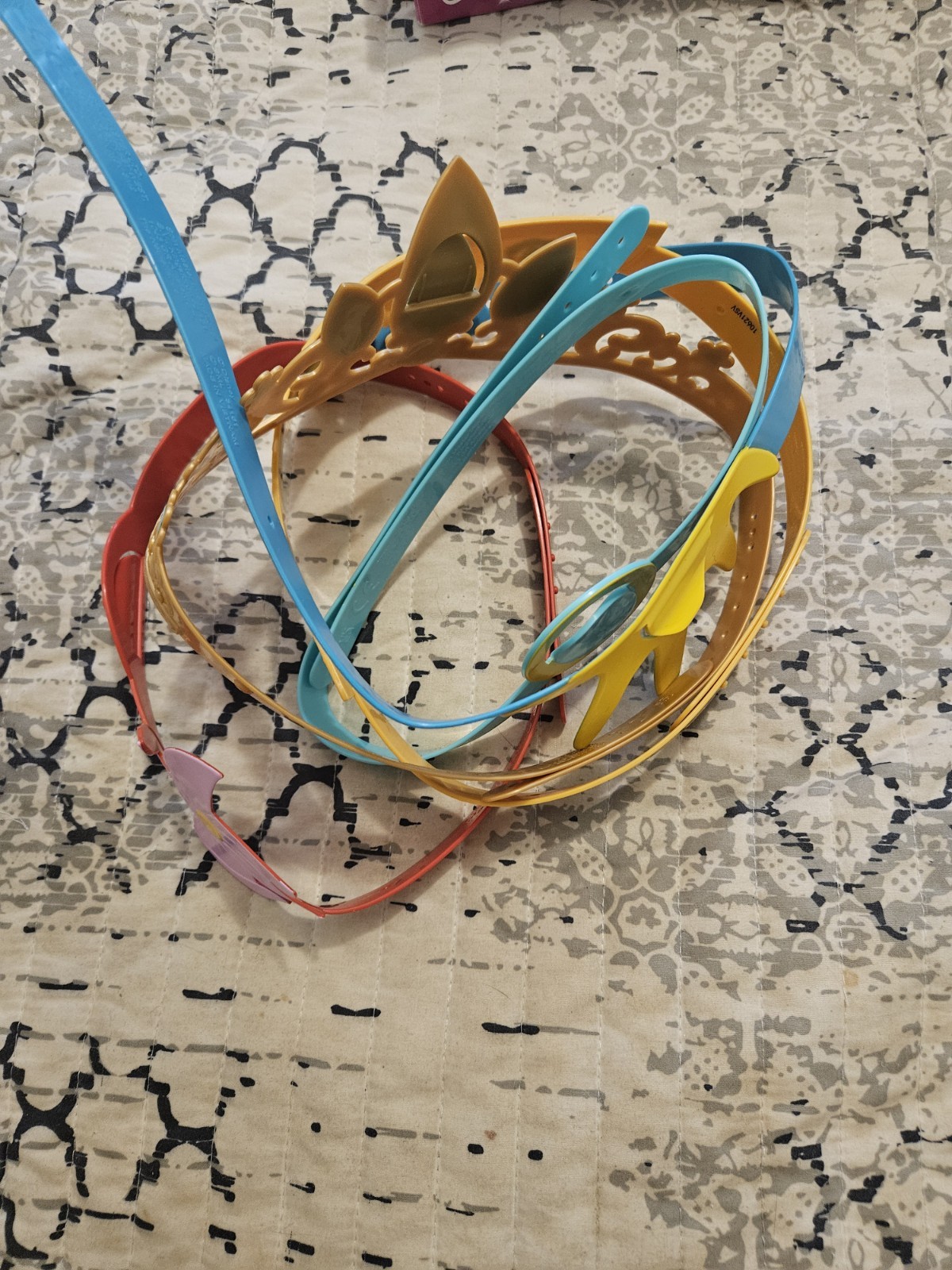 Disney Princess Hedbanz ( Complete)