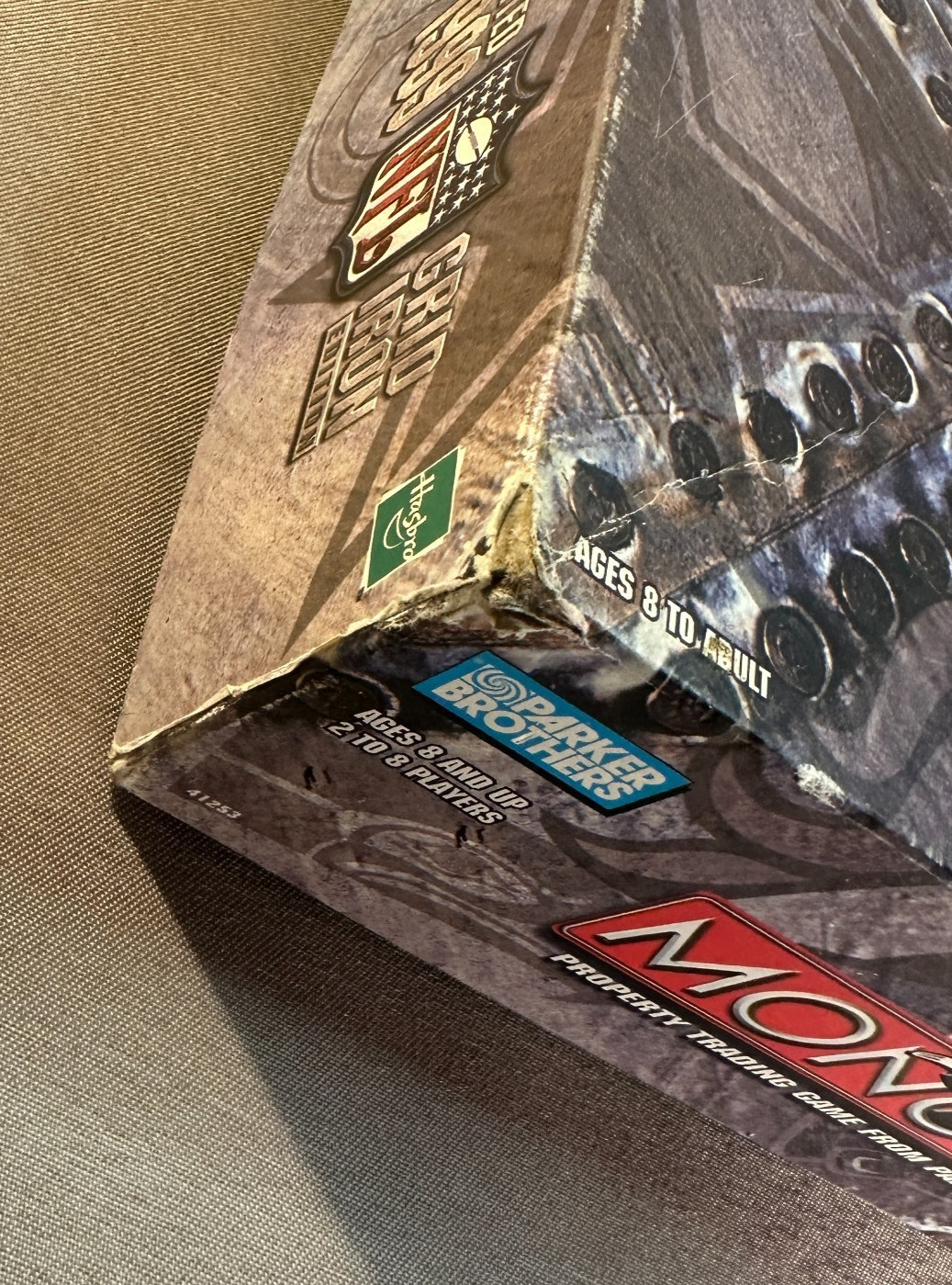 Monopoly NFL Limited 1999 Grid Iron Edition Parker Brothers Hasbro Collectible