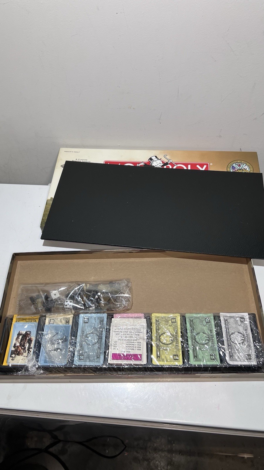 MONOPOLY 2002 United States Army Edition – Hasbro Board Game – Has All Pieces