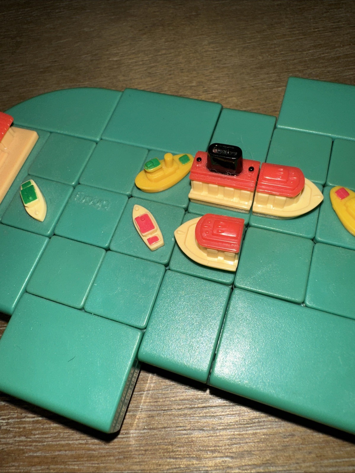 Vintage 1997 Binary Arts Port To Port Shifting Tile Puzzle Toy Hand Held
