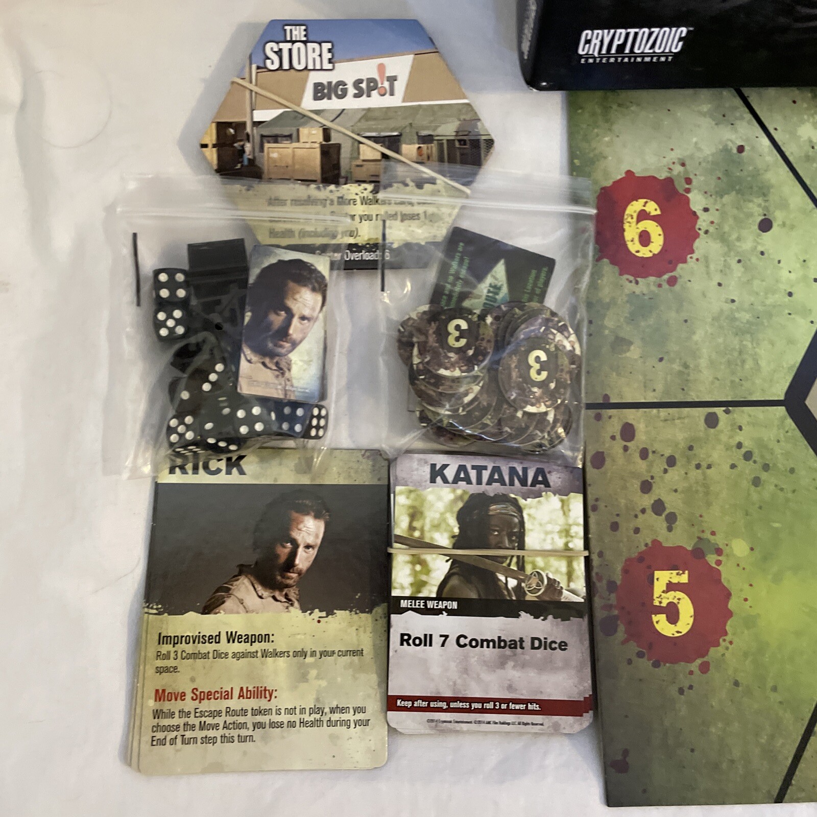 AMC The Walking Dead Don’t Look Back Dice Board Game Complete Clean
