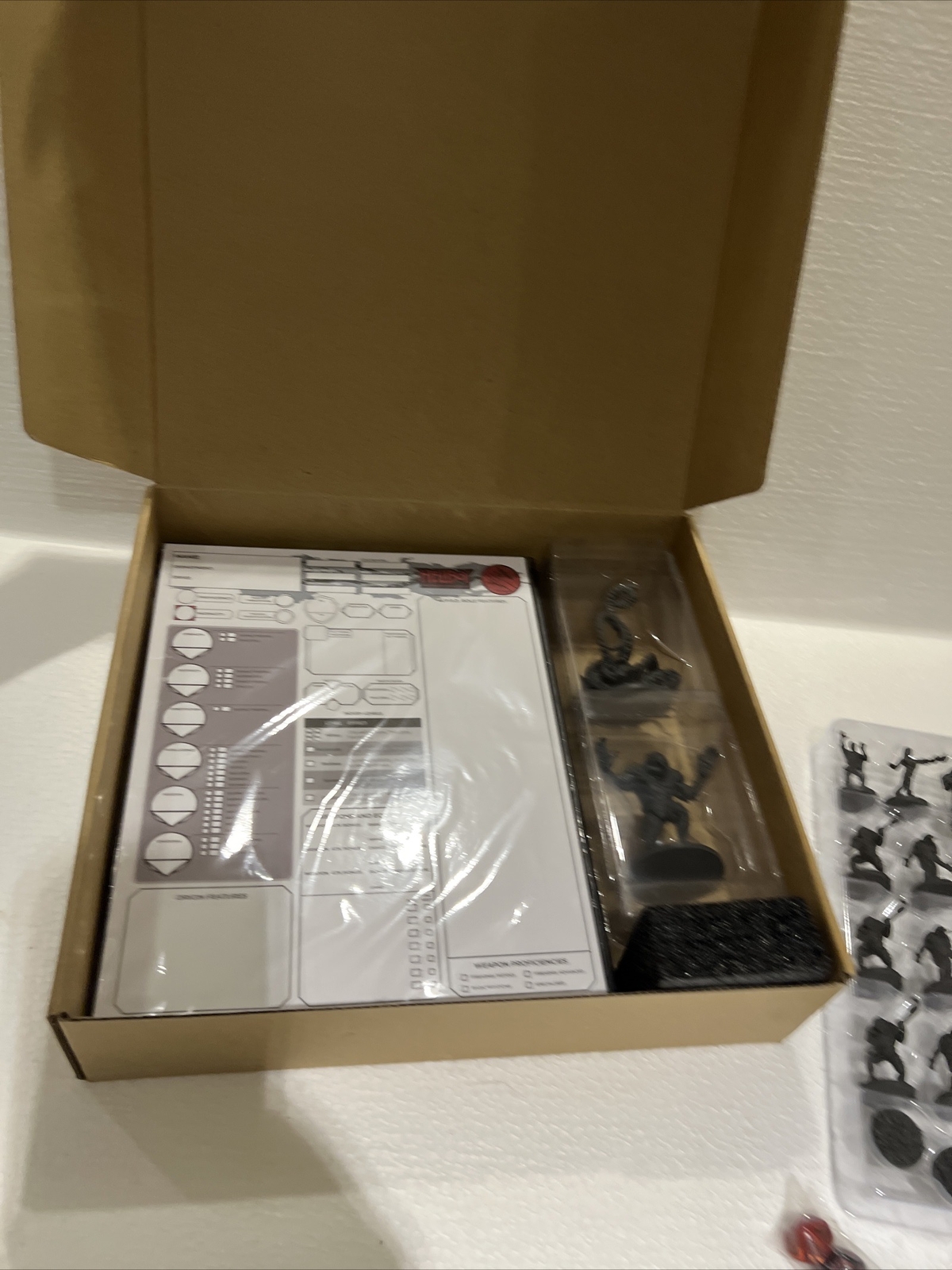 HellBoy RPG Field Director Pledge Set – Mantic Dark Horse Comics