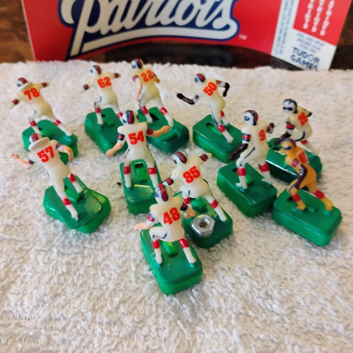HONG KONG PATRIOTS WTJ WT SHOES COMES WITH BASES AND STICK I WILL REMOVE THE NUT
