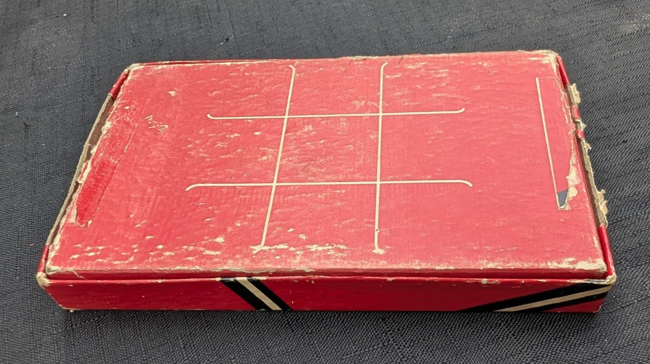 Vintage 1950’s Checkers game Built-Rite Interlocking w/ Original Box 30 piece