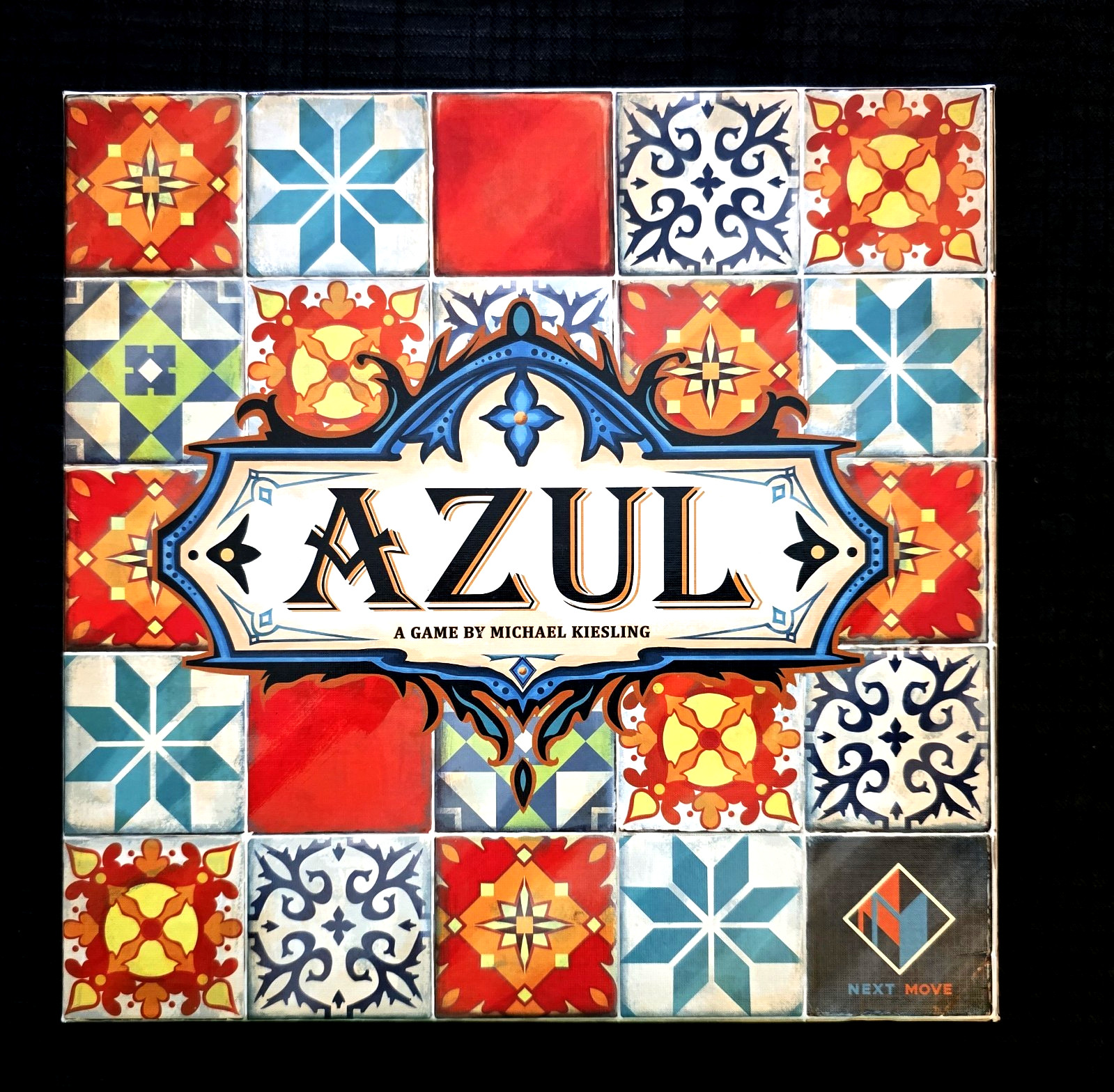 “AZUL” STRATEGY BOARD GAME – NEXT MOVE/PLAN B GAMES – UNPUNCHED, COMPLETE