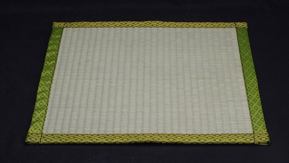 Japanese Goban IGO “HON-KAYA 本榧” Wooden Board 4 legs Thick 6.5 in With Box