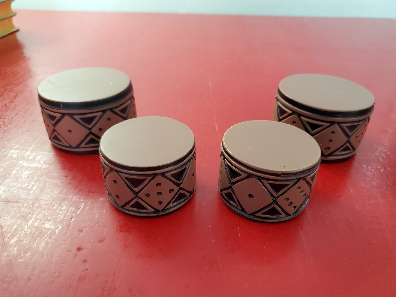 Front Porch Classics ~ LIAR’S DICE, A Classic Bluffing Game In Wood Box Complete