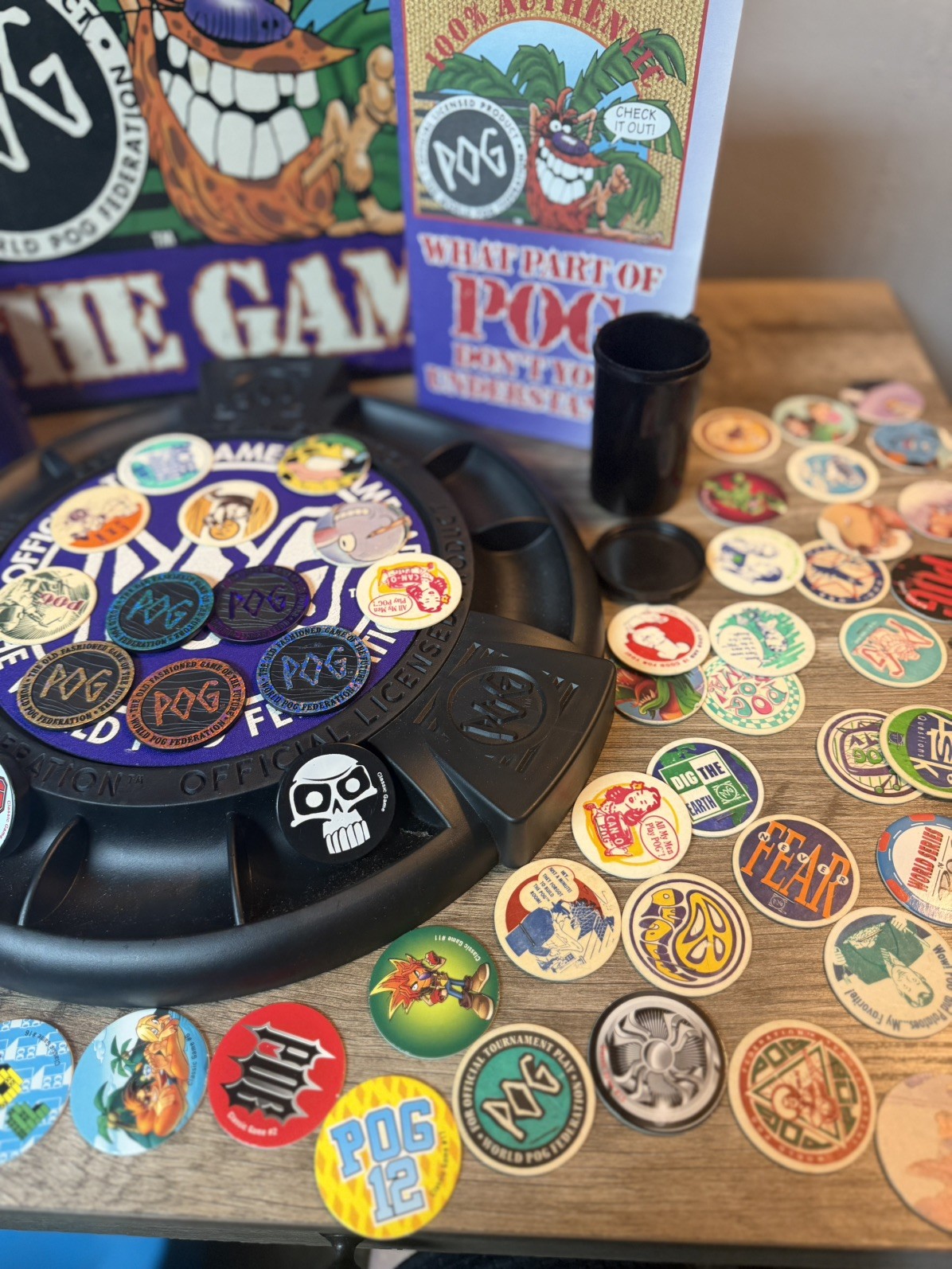 VINTAGE THE WORLD POG FEDERATION POG THE GAME BY MILTON BRADLEY 1994