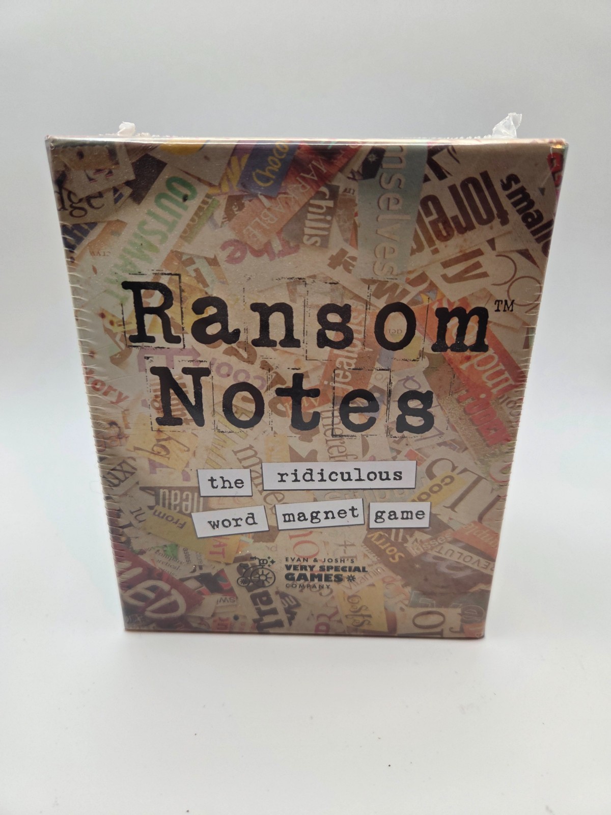Ransom Notes – The Ridiculous Word Magnet Party Game – New Sealed – 2024 Edition
