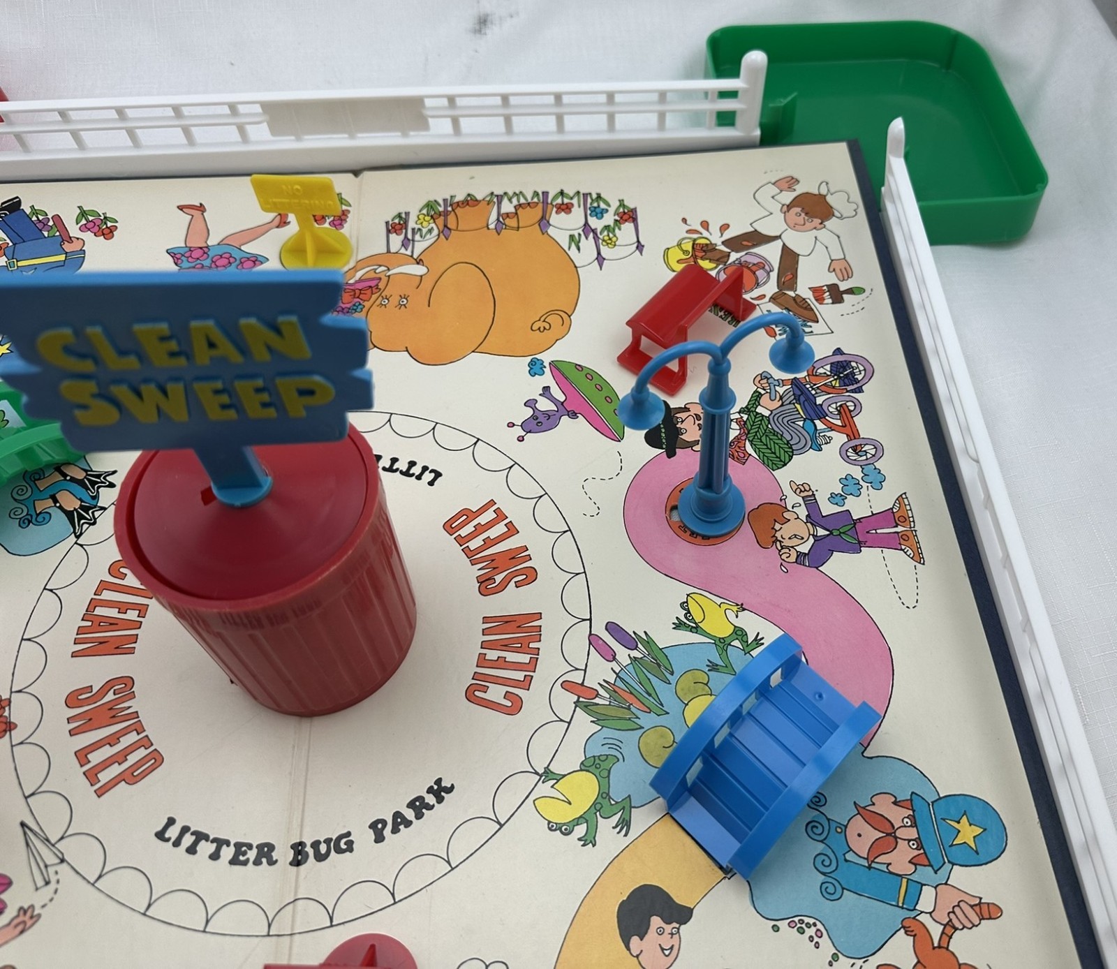 1967 Clean Sweep Game by Schaper Complete in Good Condition FREE SHIPPING