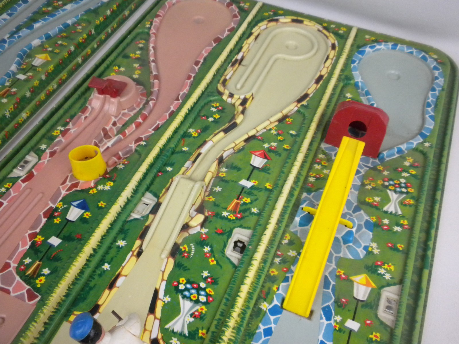 Vintage 1960’s Technofix West German Mini Golf Game -W/2 Golfers – No Box