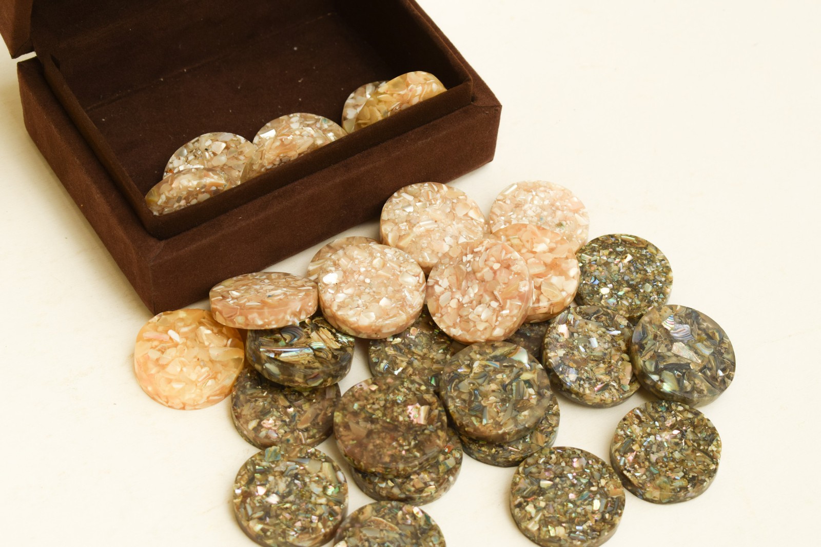 Mother of Pearl Backgammon Checkers Set – Handmade Abalone Shell Game Pieces