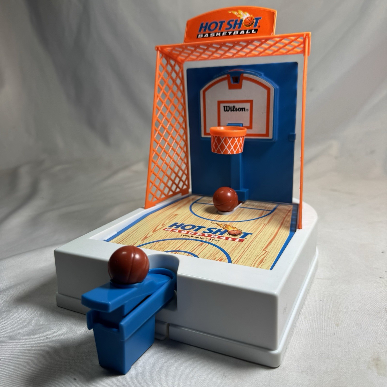 Vintage 1992 Milton Bradley Travel Hot Shot Basketball Game w/ Box