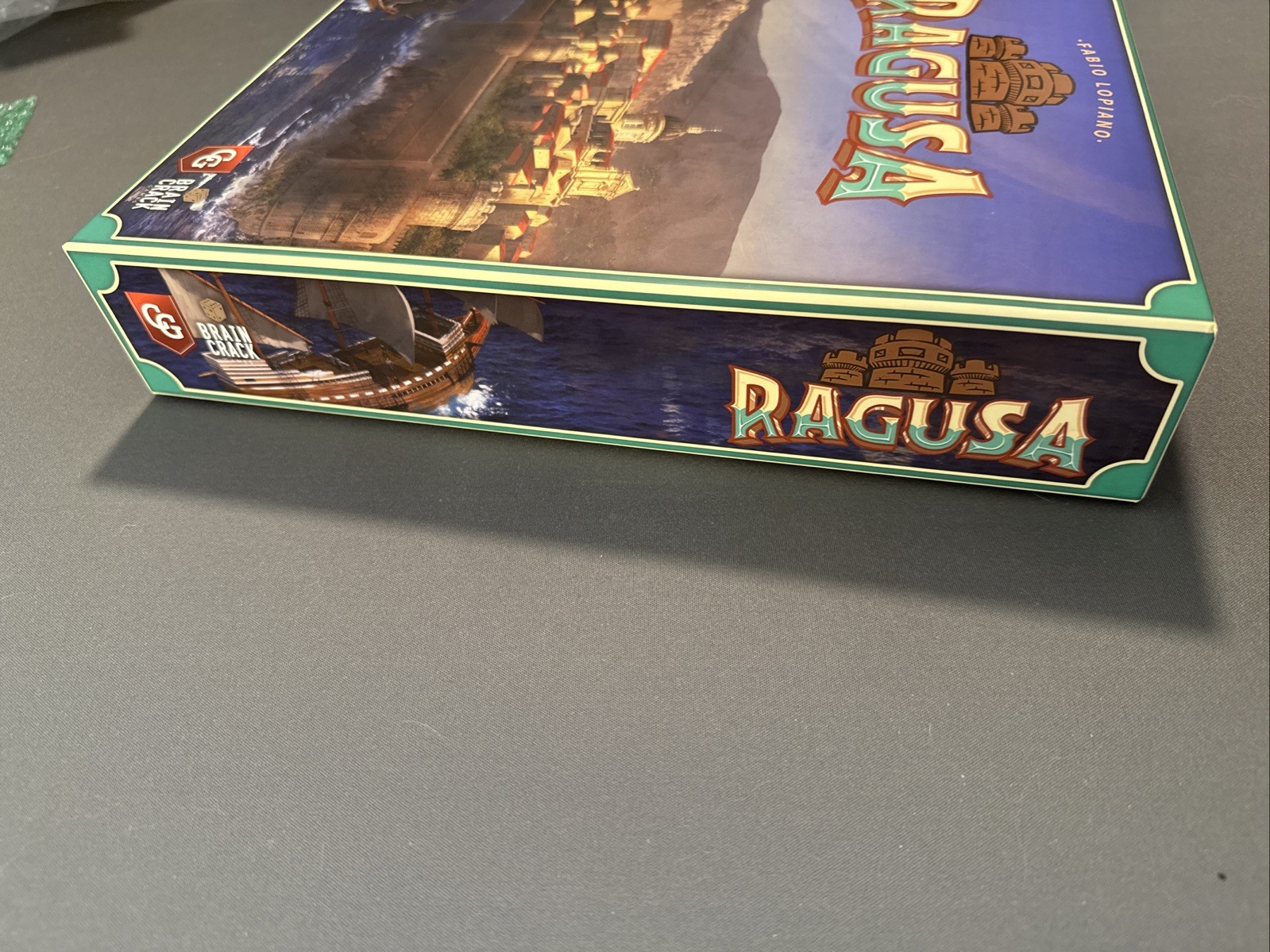 Ragusa – Board Game – Capstone Games – Strategy – Incl. Solo & 160 Wooden Pieces