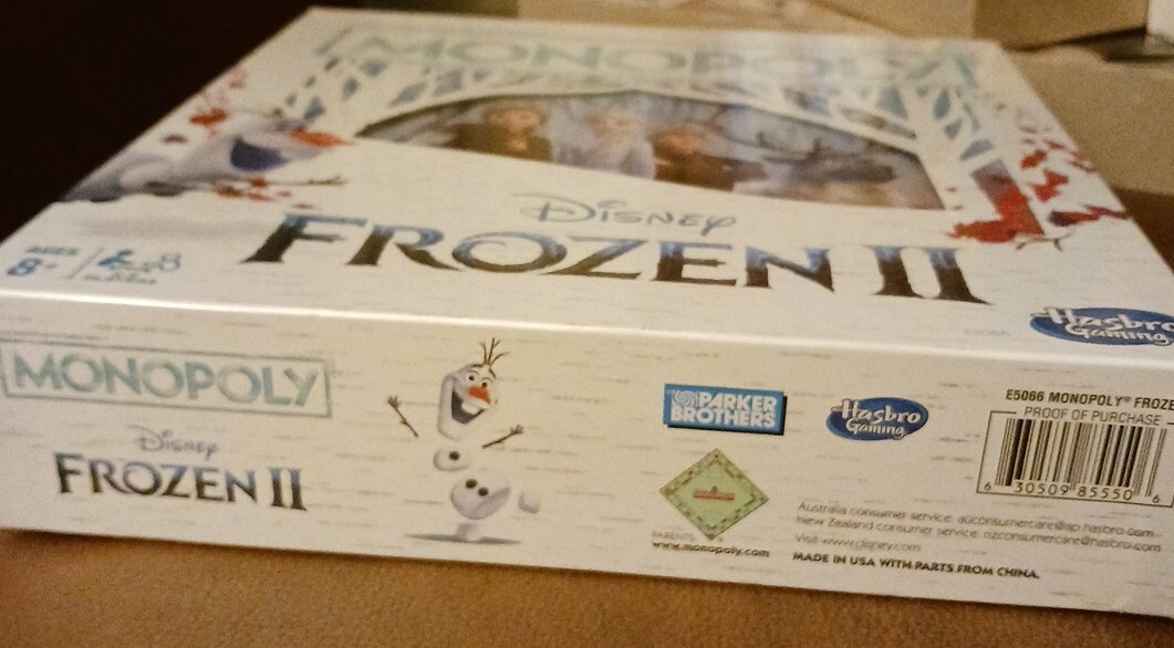 2018 HASBRO DISNEY’s FROZEN II MONOPOLY GAME NIB SEALED! Back Of Box Dented