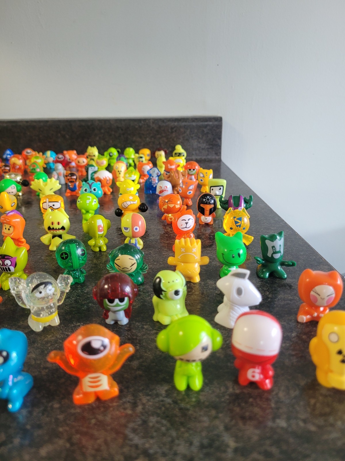Gogo’s Crazy Bones Mixed Series Lot (133)
