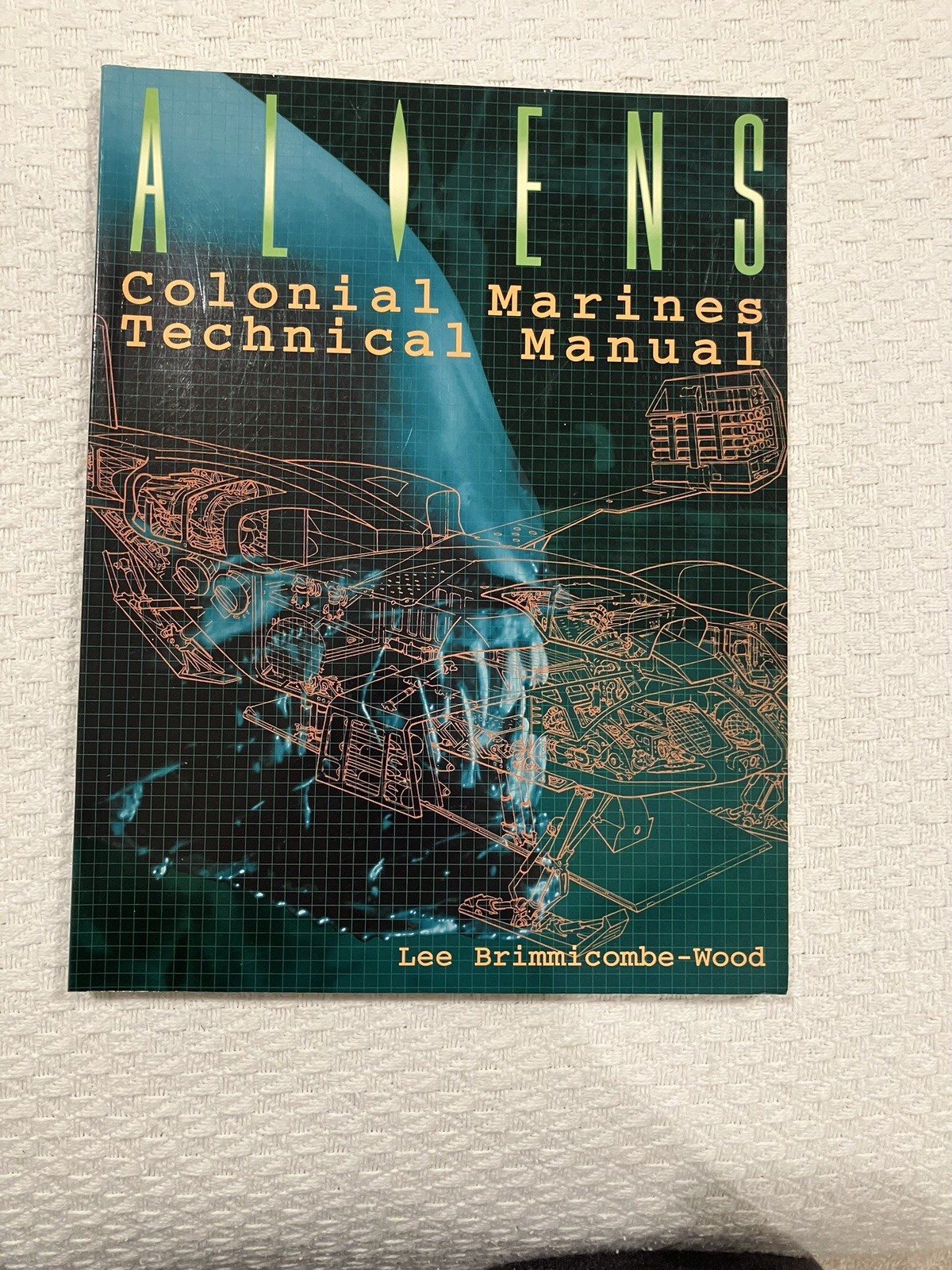 Leading Edge Aliens GAMES(2) And BOOK!
