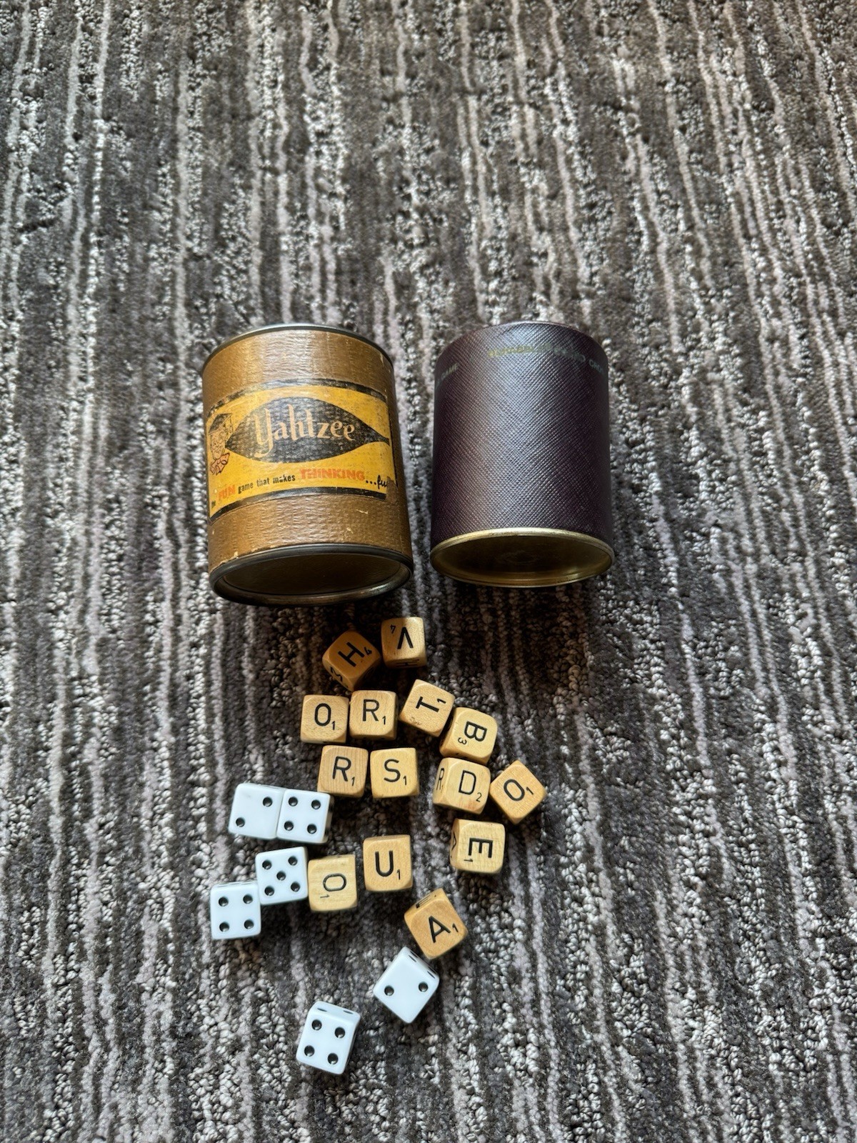 VINTAGE 1950s-60s Yahtzee Cup With 5 Dice And Scrabble Dice