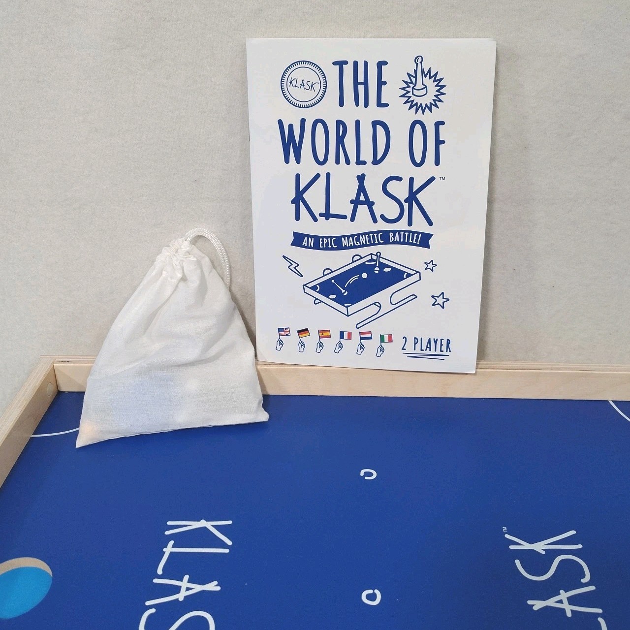 Klask Epic Magnetic Battle Board Game Age 8+ Strategy 2 Players Complete w Box