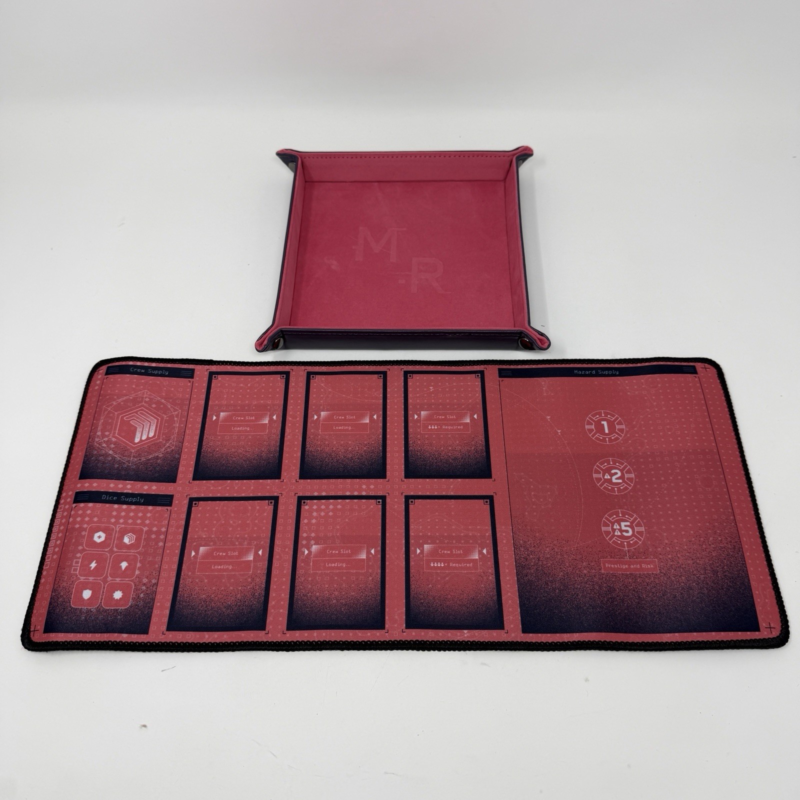 Moonrollers Collectors Edition – Atlas Box, Halo Cards, Metal Tokens, Playmat