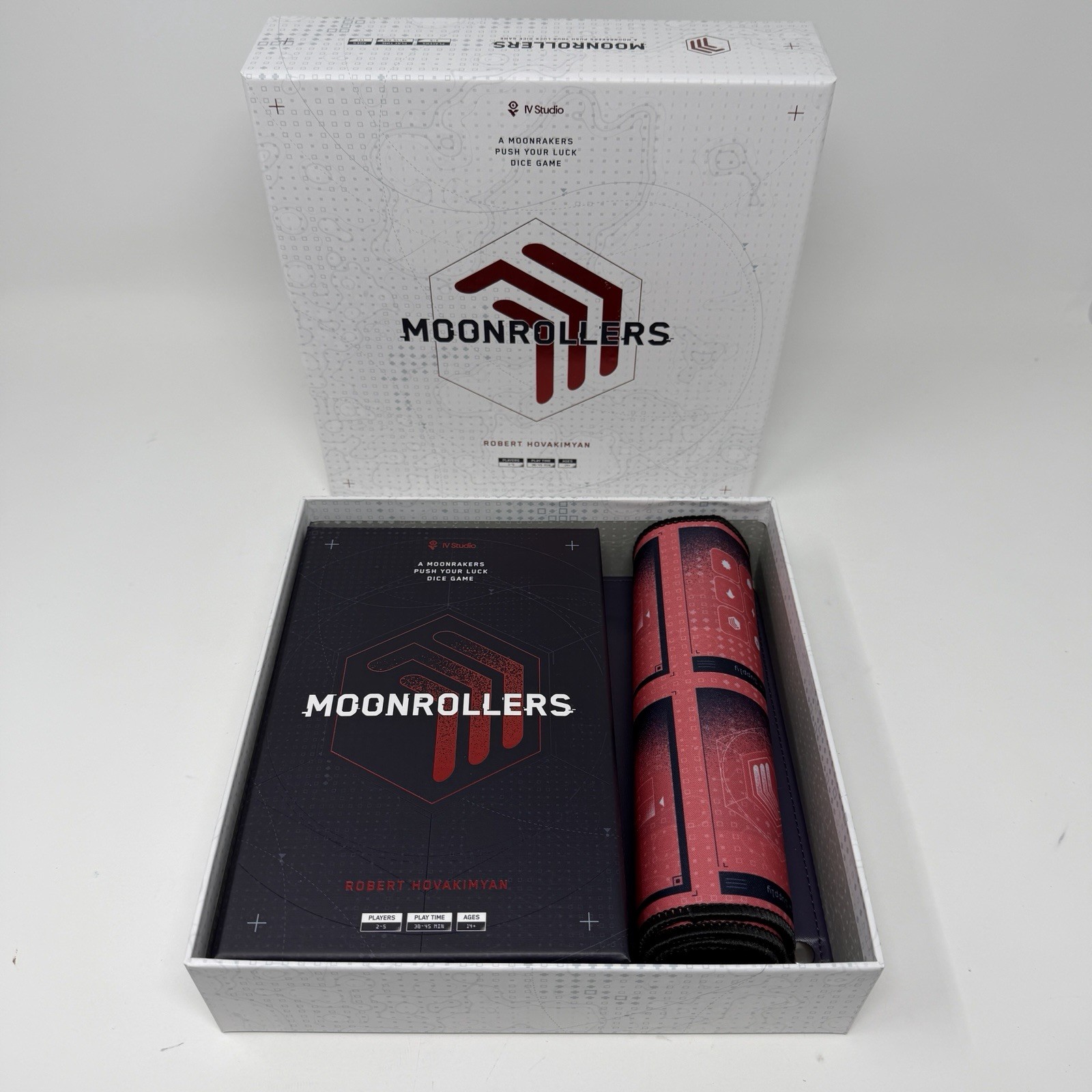 Moonrollers Collectors Edition – Atlas Box, Halo Cards, Metal Tokens, Playmat