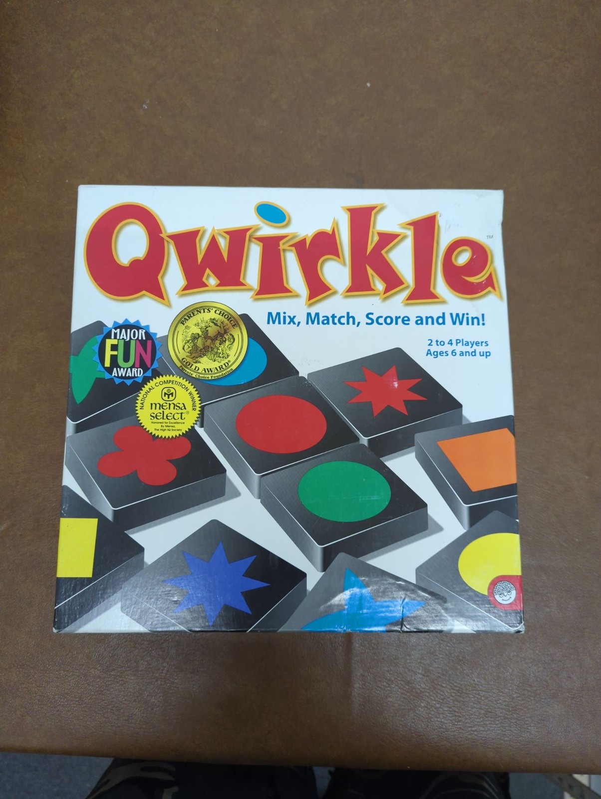 Qwirkle Board Game For 2-4 Players Ages 6+ Mix Match Score Fun Mensa Select Awar