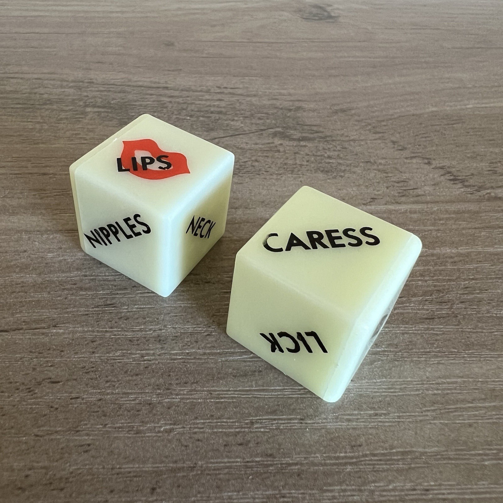 VTG Glow in the Dark Sex Dice Adult Game Kama Sutra Couples Bachelorette Gift
