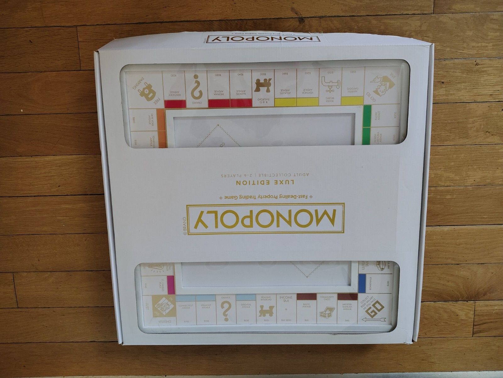 Monopoly Luxury LUXE White and Gold Limited Edition Hasbro SOLD OUT Excellent!!