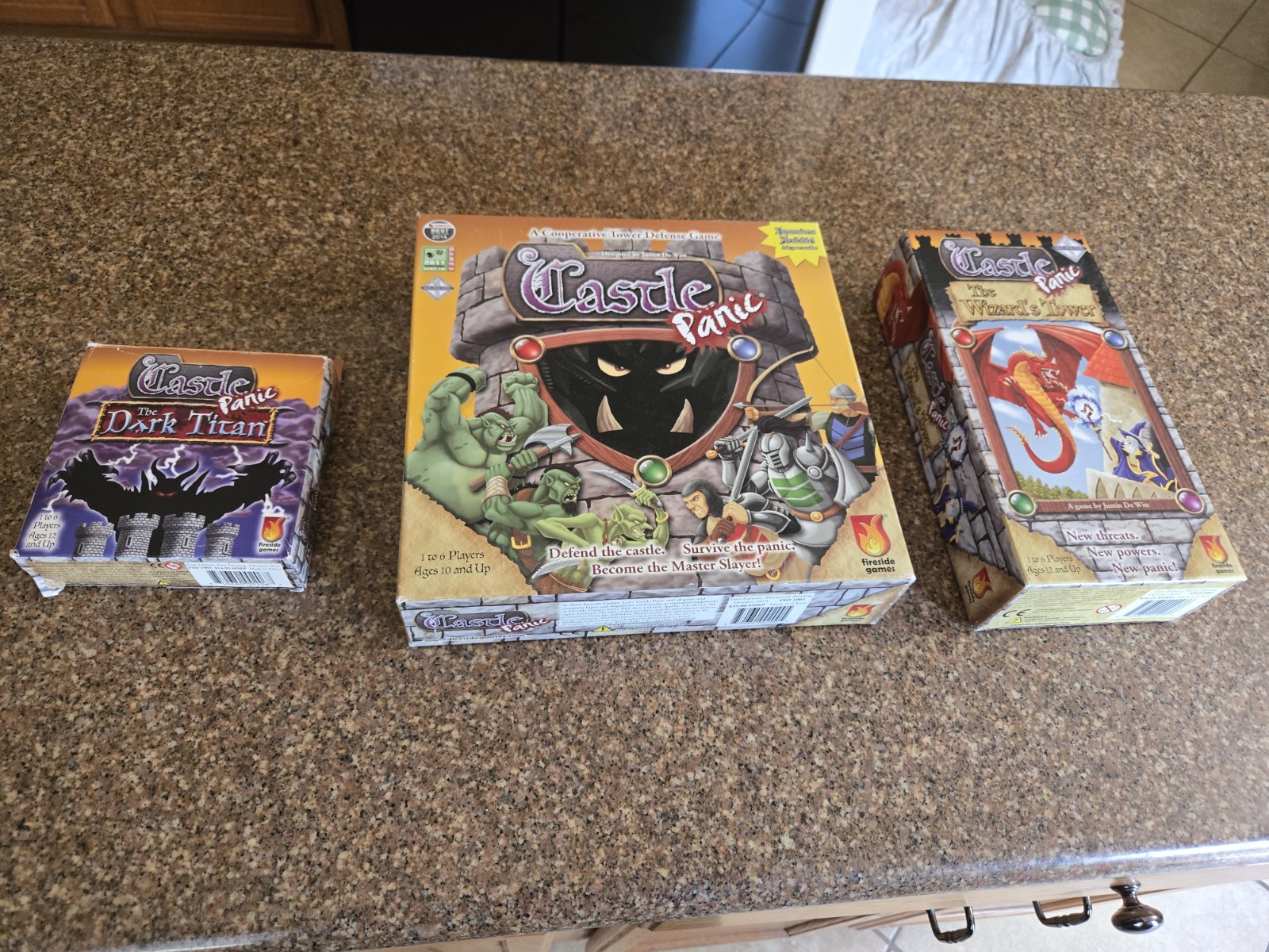 Castle Panic 1st Ed. LOT W/Wizards Tower & Dark Titan