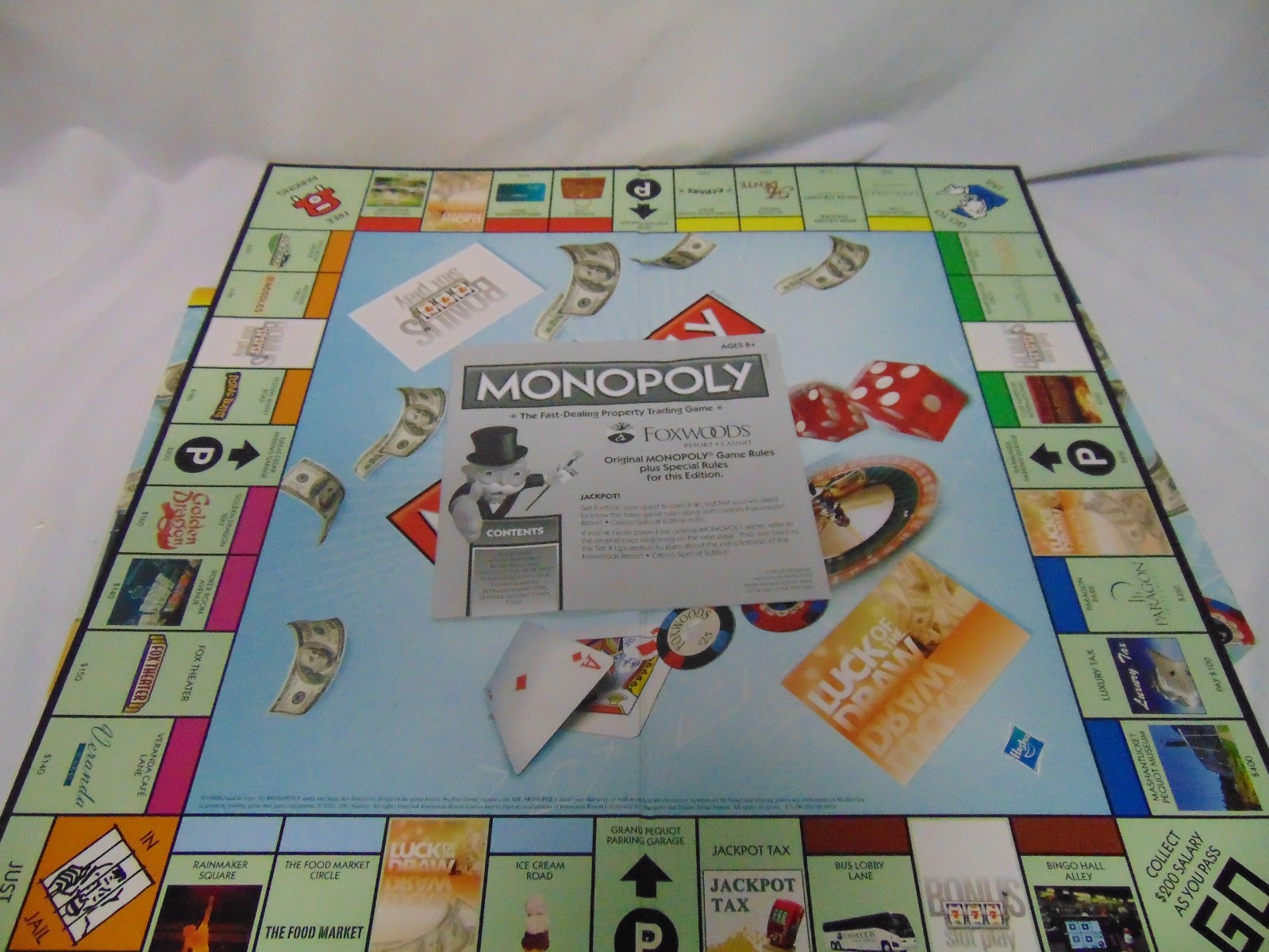 2011 Monopoly Foxwoods Casino edition Board game complete in box 6 tokens slot