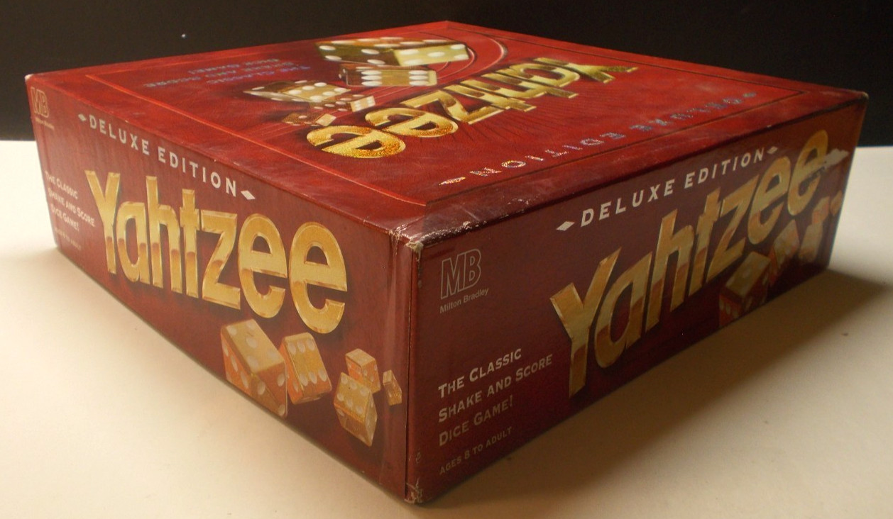 Milton Bradley Deluxe Edition Yahtzee Dice Game 1997 Complete