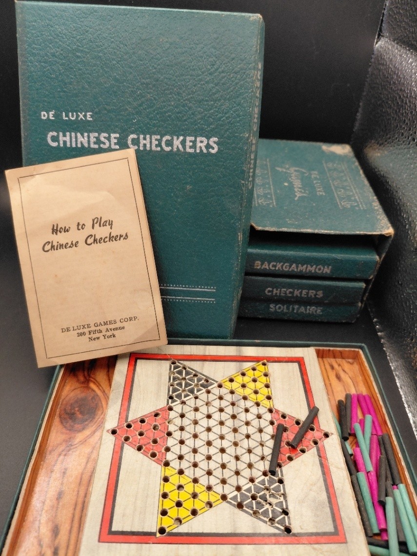 Vintage De Luxe Games Mini Travel Game Set Backgammon Checkers Solitaire