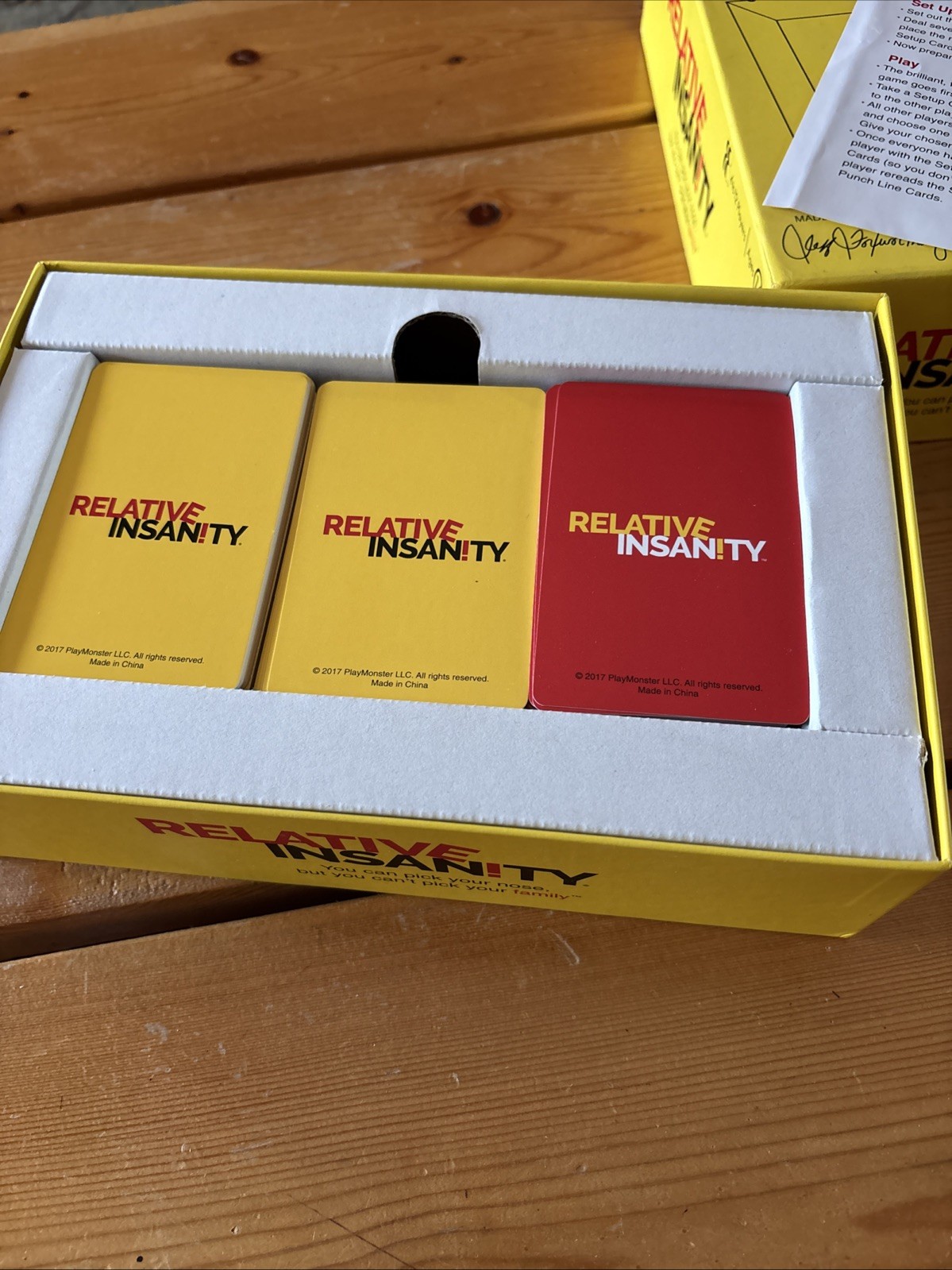 USED ONCE, 2018 Relative Insanity, Family Party Game, Jeff Foxworthy Card Game
