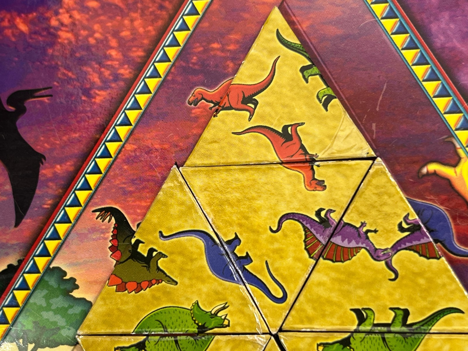 Magnetic Travel Triazzle Triangle Puzzle Jurassic Dinosaurs Dan Gilbert DaMert