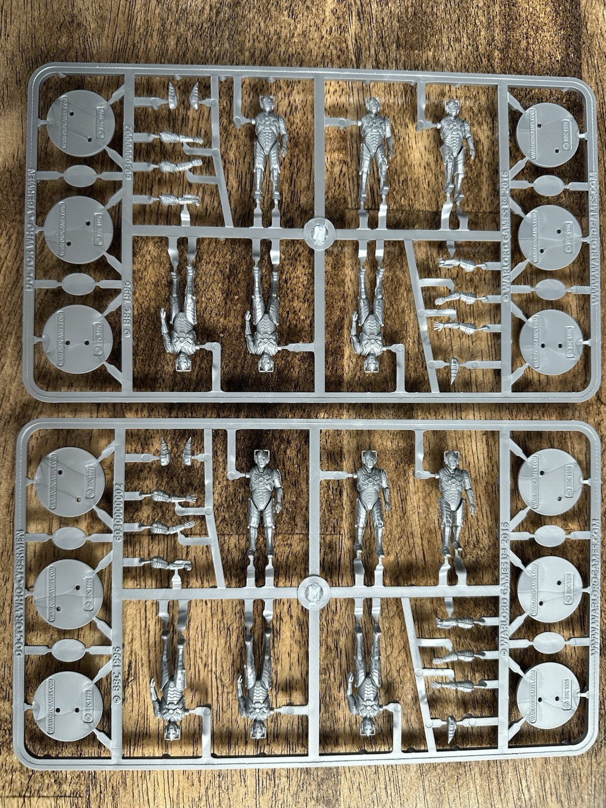 Warlord Games Doctor Who Exterminate game (no Dalek miniatures) w/Both Dalek Exp