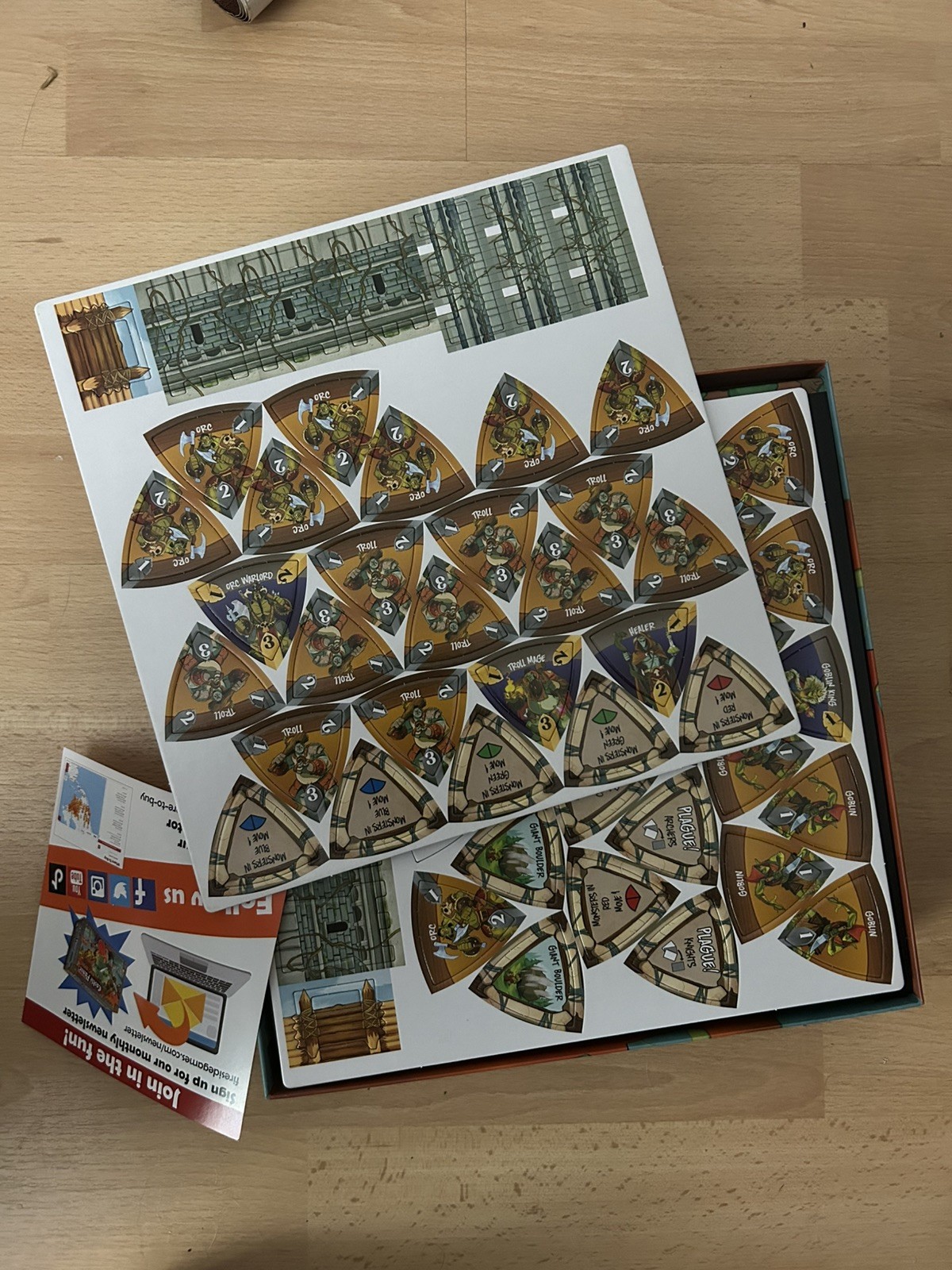 NEW Castle Panic Tower Defense Board Game Fireside Games