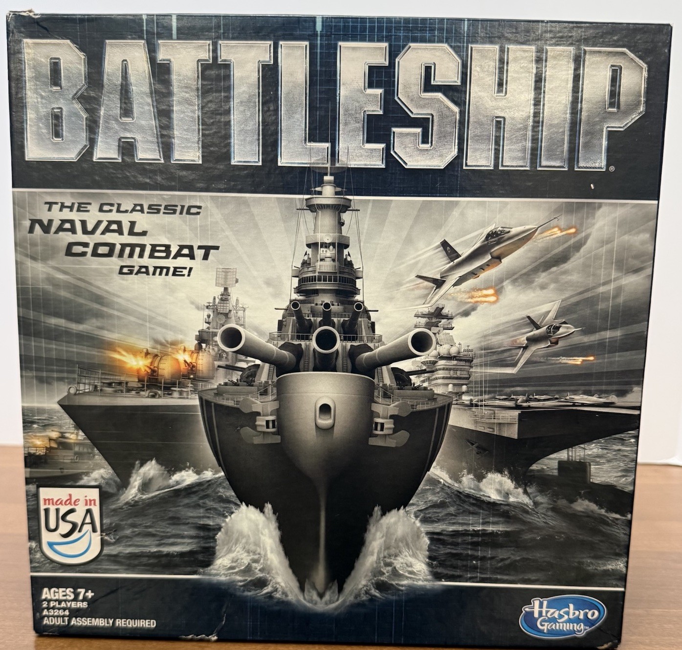 BATTLESHIP – The Classic Naval Combat Game! By Hasbro Gaming HUNT•HIT•SINK•WIN!
