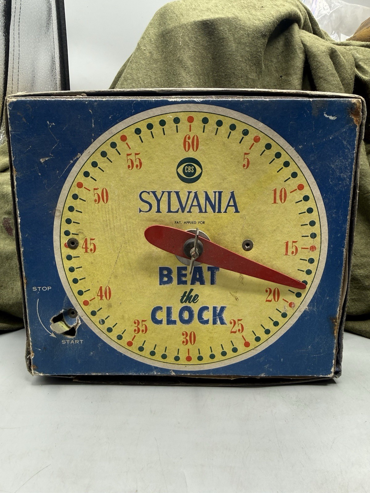 Vintage “Beat the Clock” CBS Game Show Board Game Piece. Partially Working!