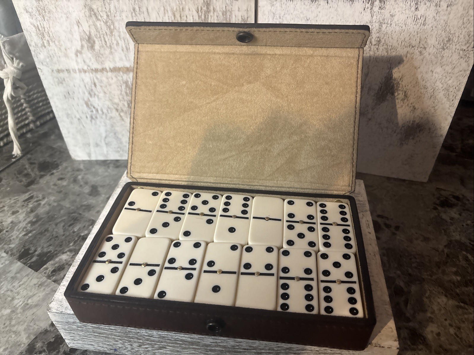 Congress Double Six Dominoes United States Playing Card W/Case