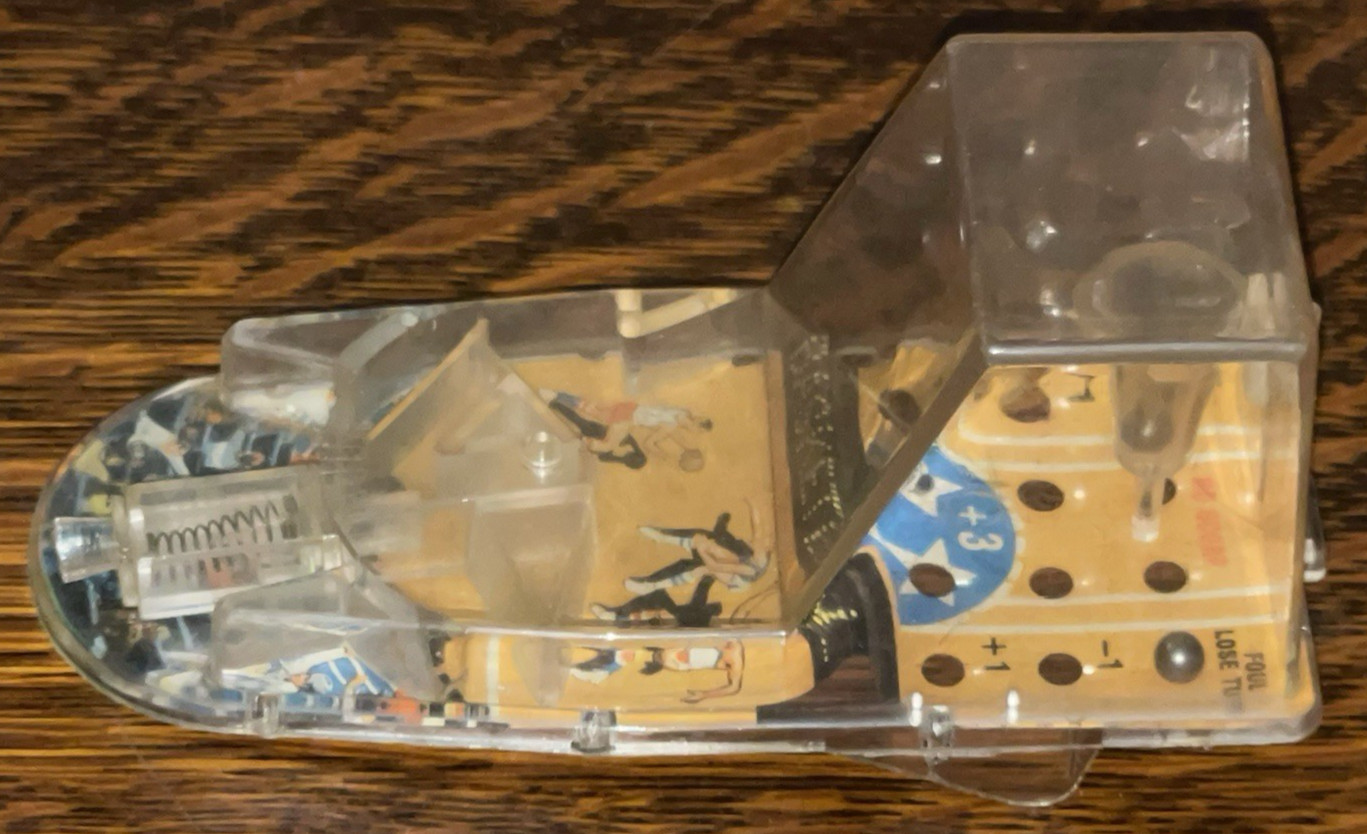 5-1/4″ VINTAGE PINBALL DORHAM BASKETBALL GAME WITH METAL BALLS~1975~HONG KONG