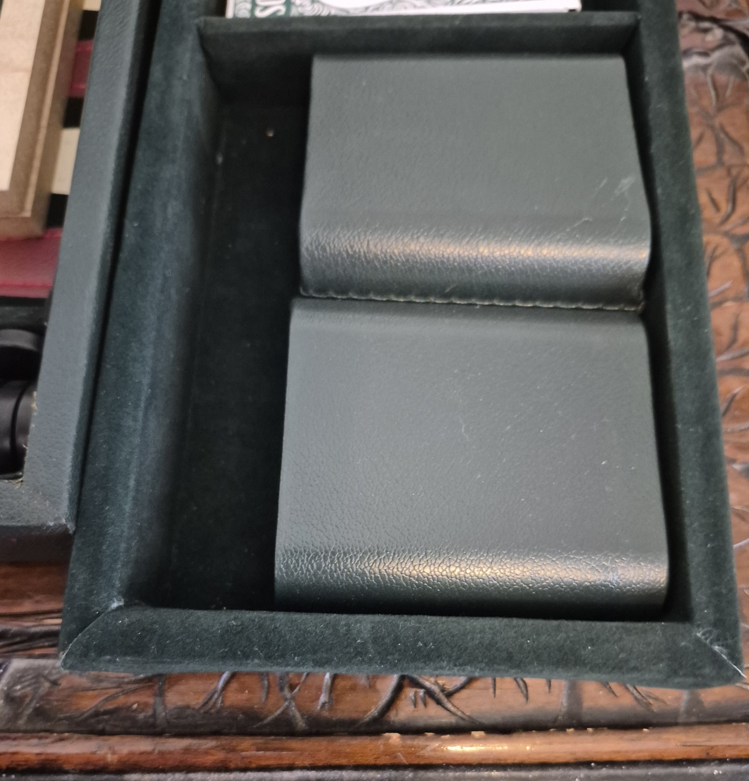 Deluxe Genuine Green Leather Case Backgammon Chips Chess Set Cribbage Poker Rare