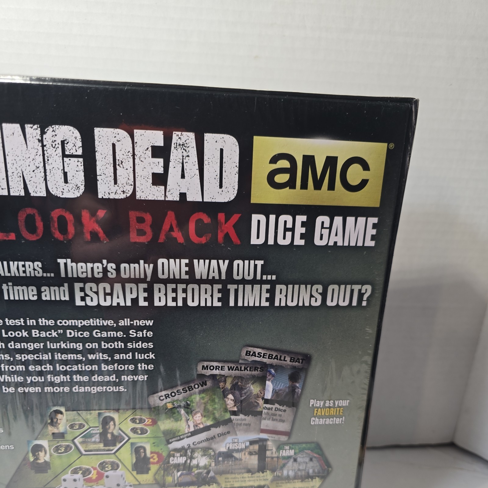 The Walking Dead AMC Don’t Look Back Board Game Dice Rolling Game 1-4 Players